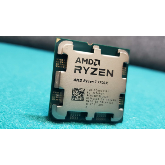 AMD RYZEN 7 7700X 8 Core, 4,50-5.40GHz, 40Mb Cache, 105W,  AM5 Soket, BOX (Kutulu) (Grafik Kart VAR, Fan YOK)